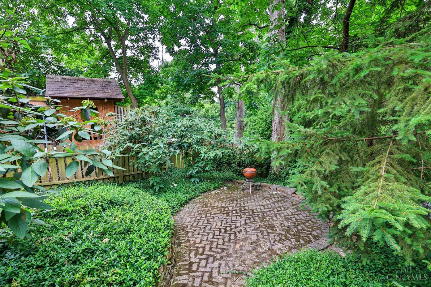 1025 Richwood Circle