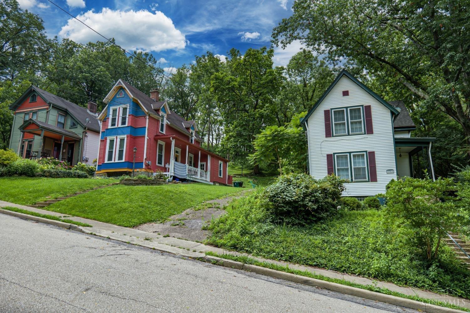 3755 Sachem Avenue