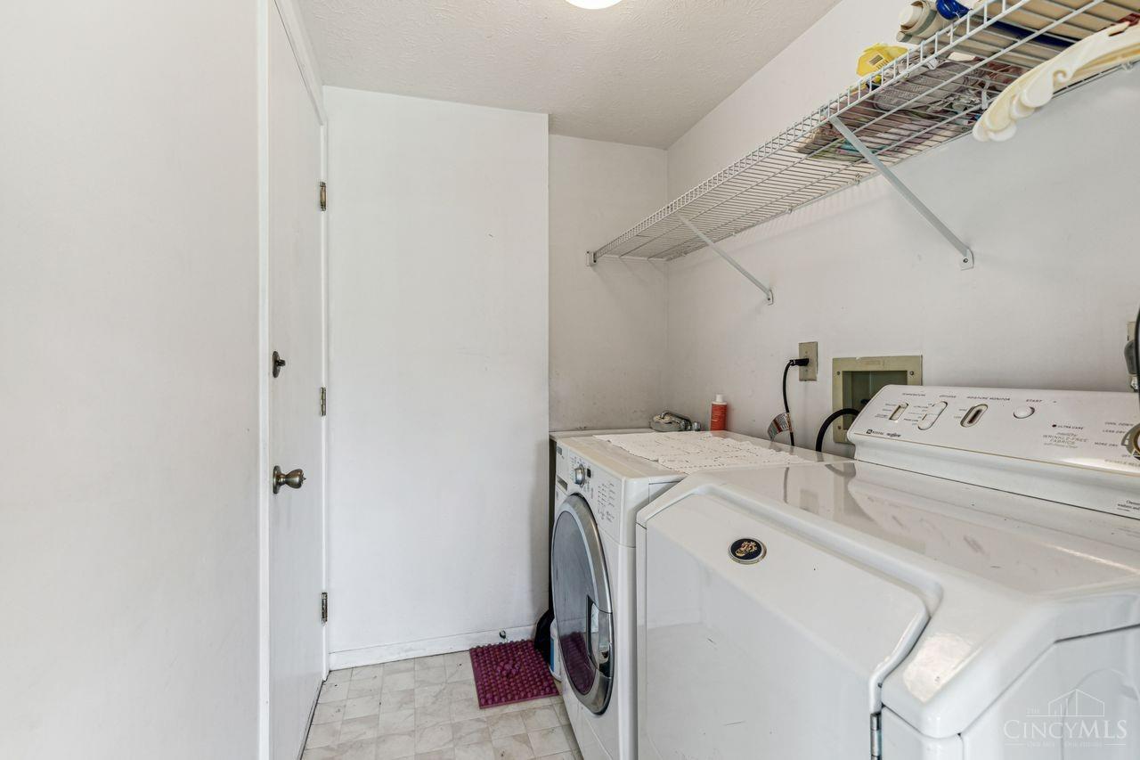 2565 Carriagegate Lane