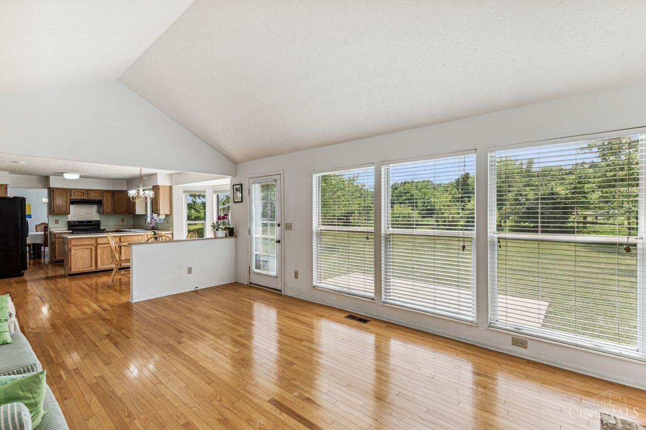 2565 Carriagegate Lane