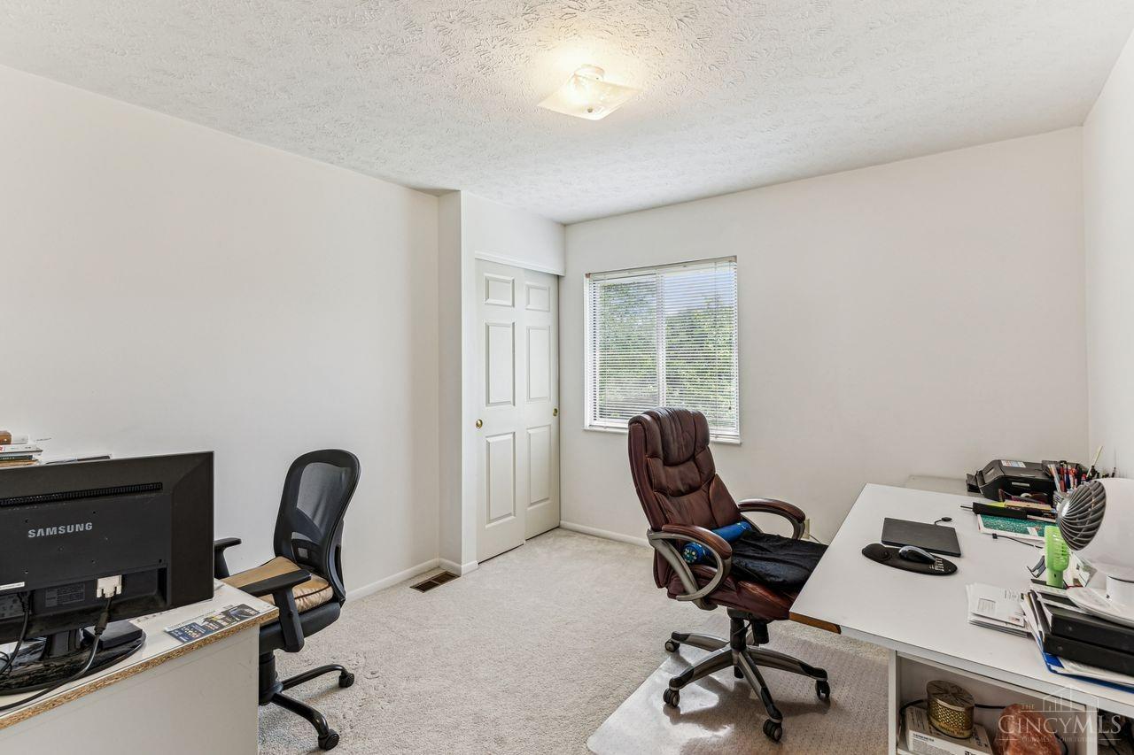 2565 Carriagegate Lane