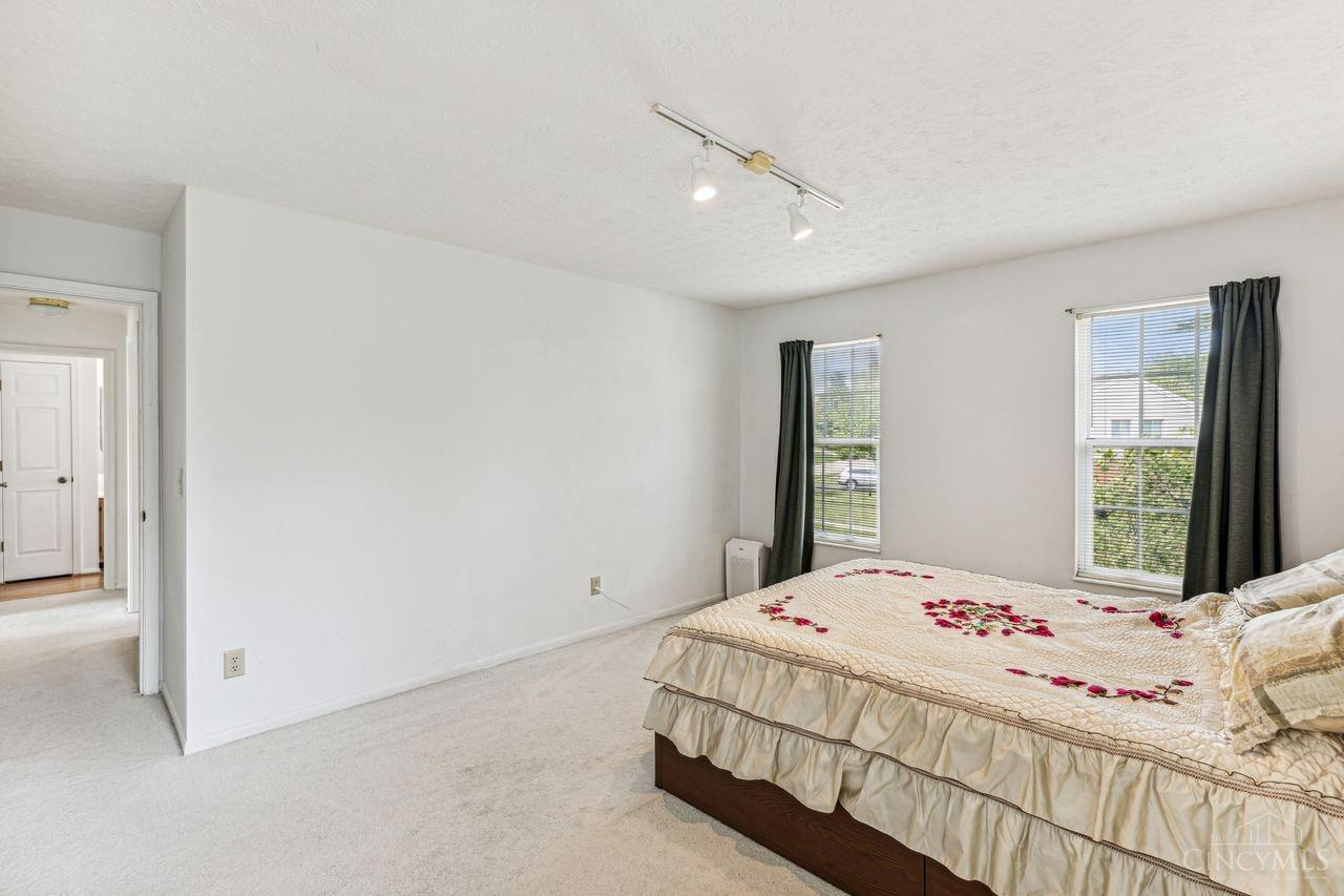 2565 Carriagegate Lane