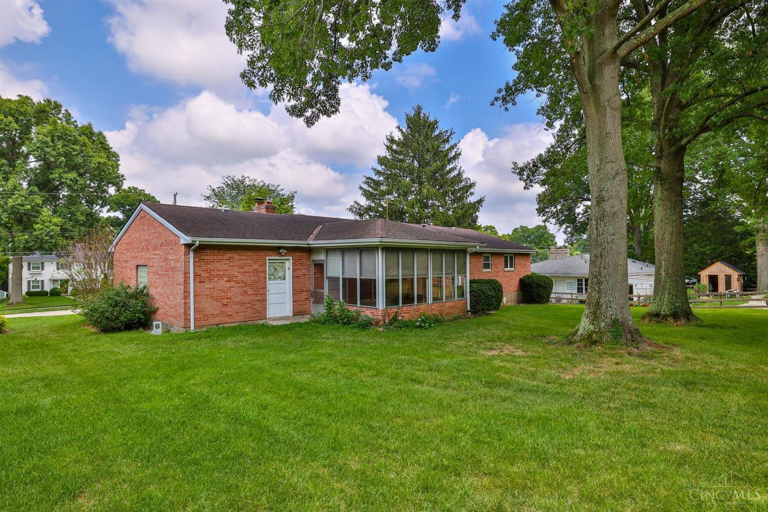 5521 Pinecrest Drive