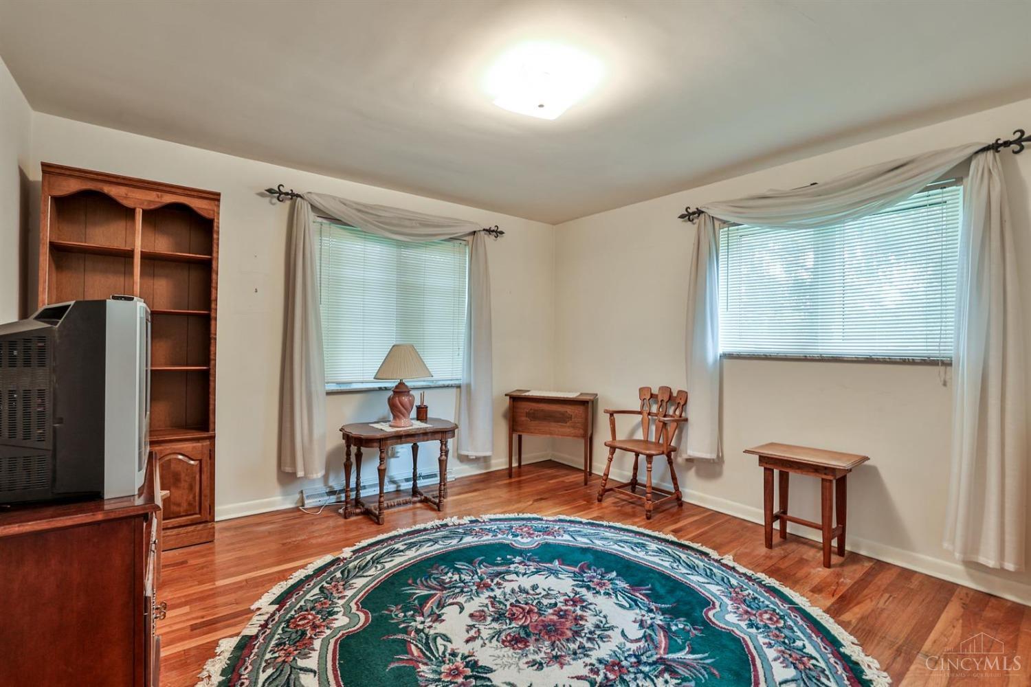 5521 Pinecrest Drive