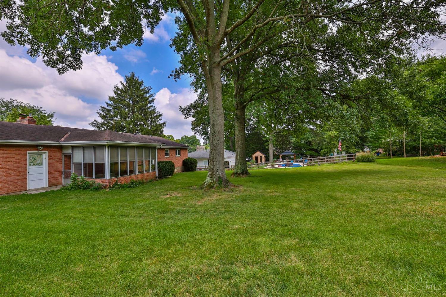 5521 Pinecrest Drive