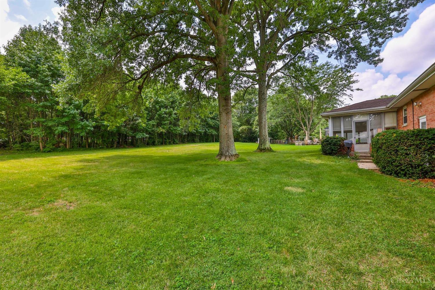 5521 Pinecrest Drive