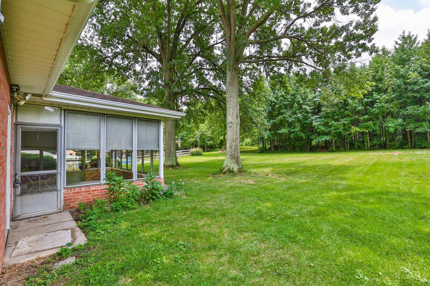 5521 Pinecrest Drive