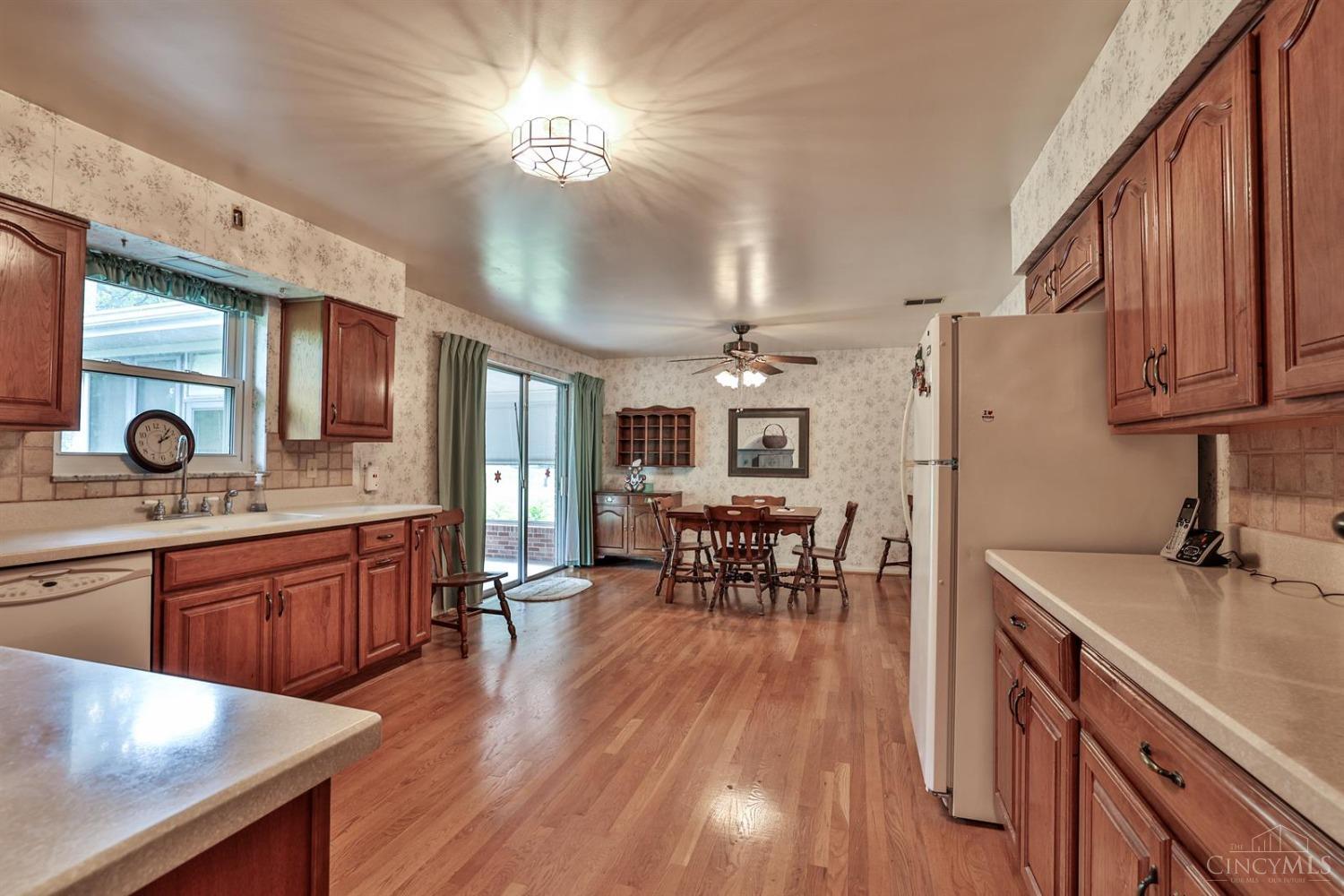 5521 Pinecrest Drive