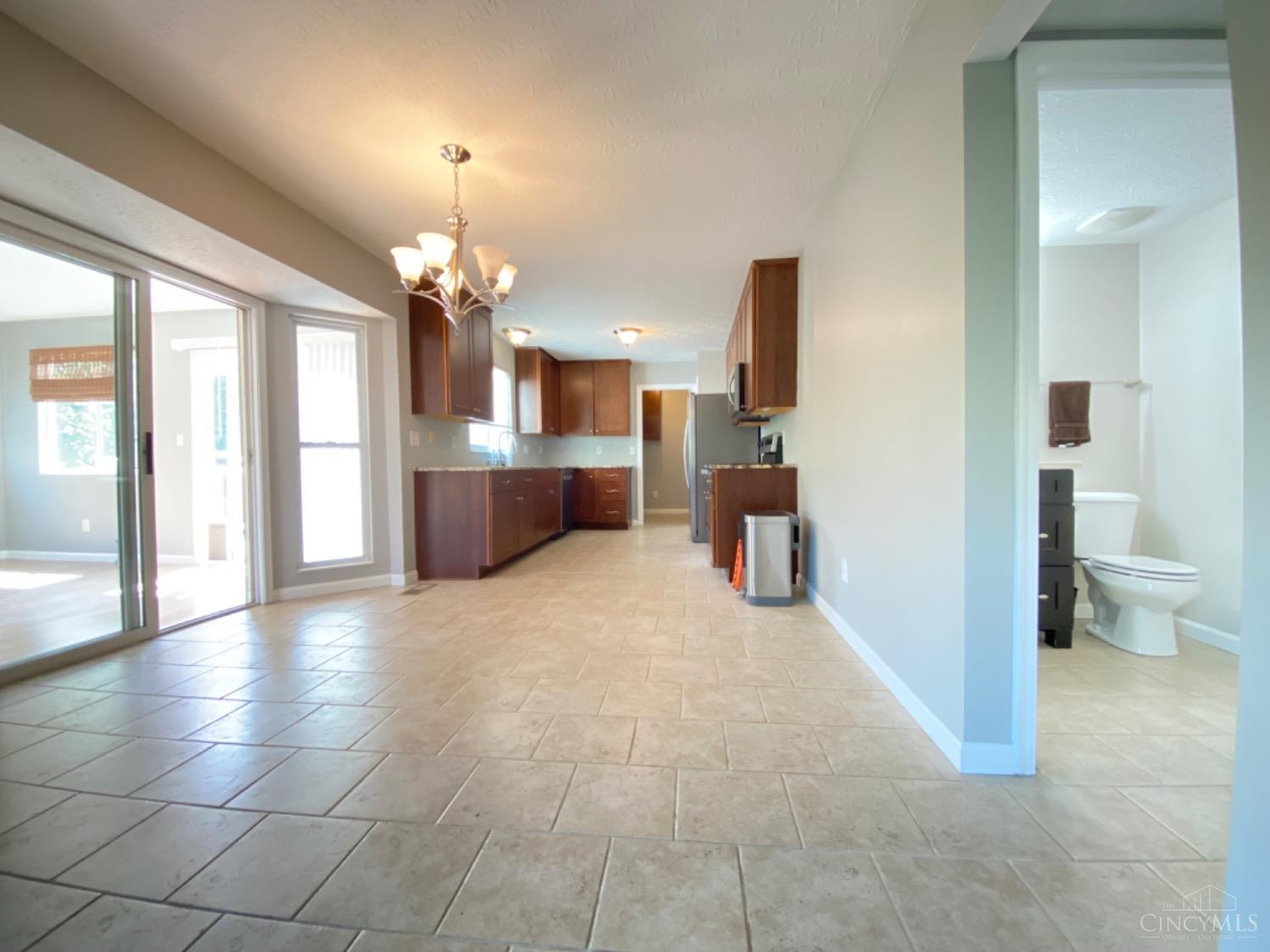 1587 Creekside Road