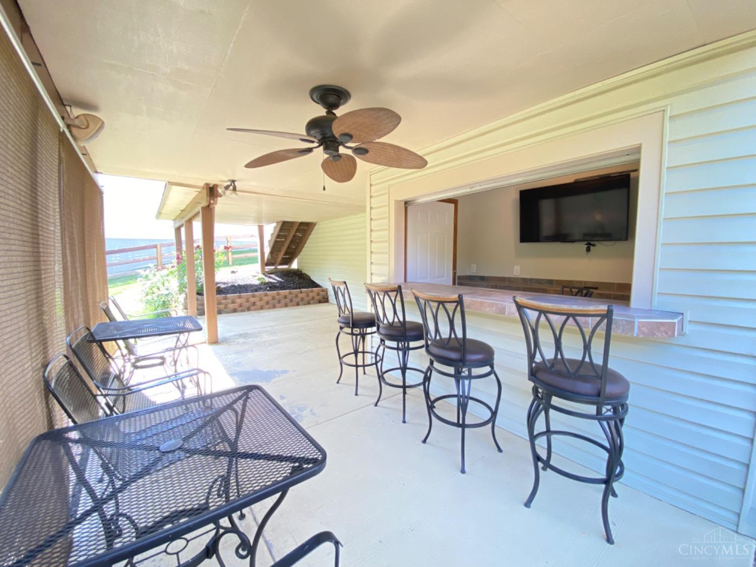 1587 Creekside Road