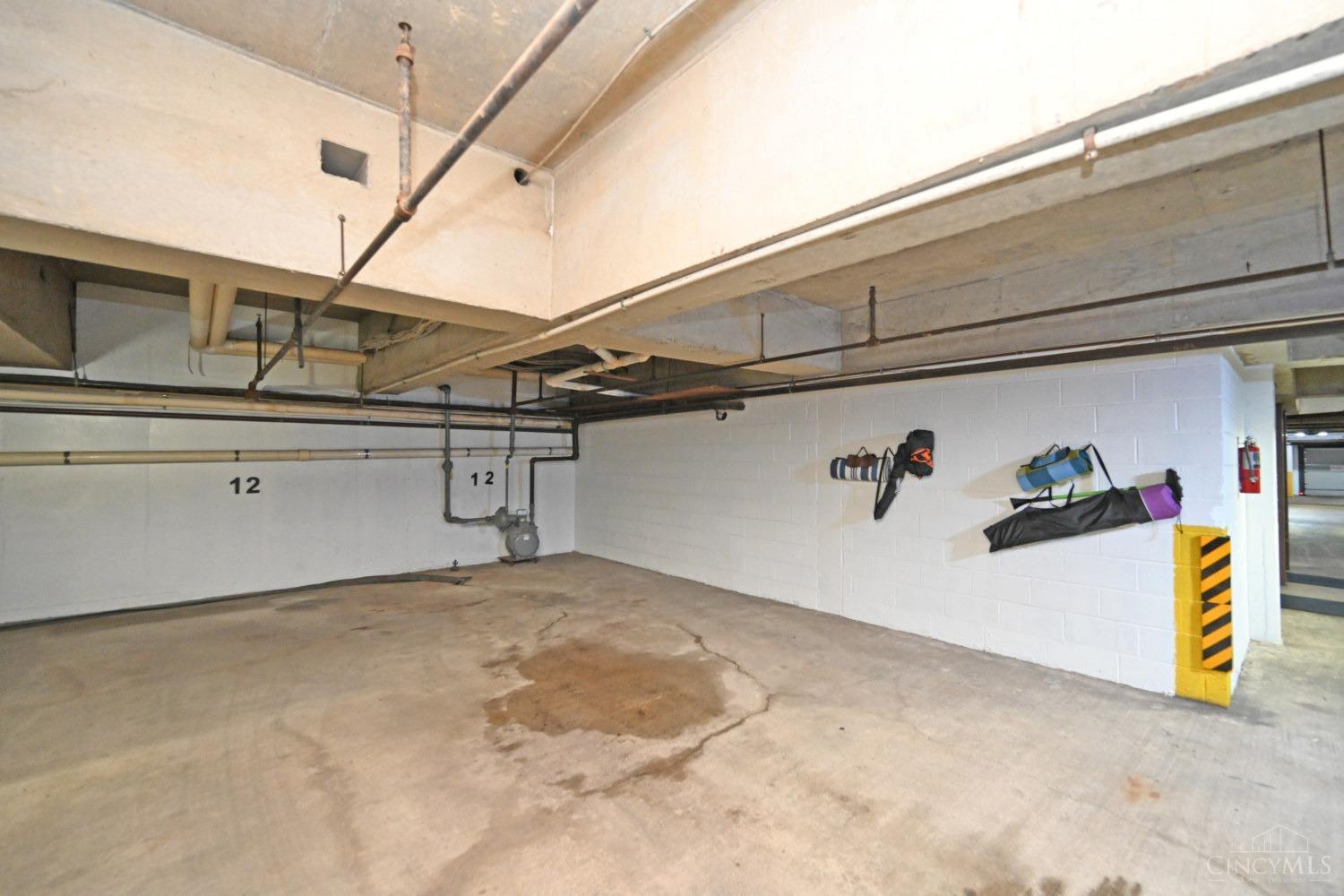 2400 Madison Road 12