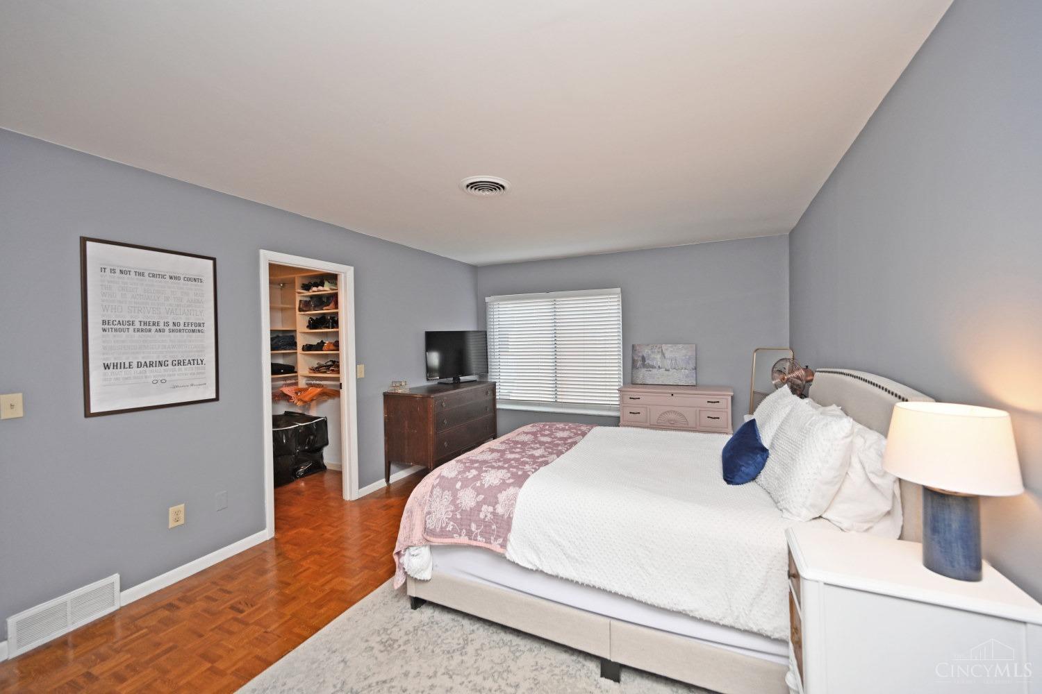 2400 Madison Road 12