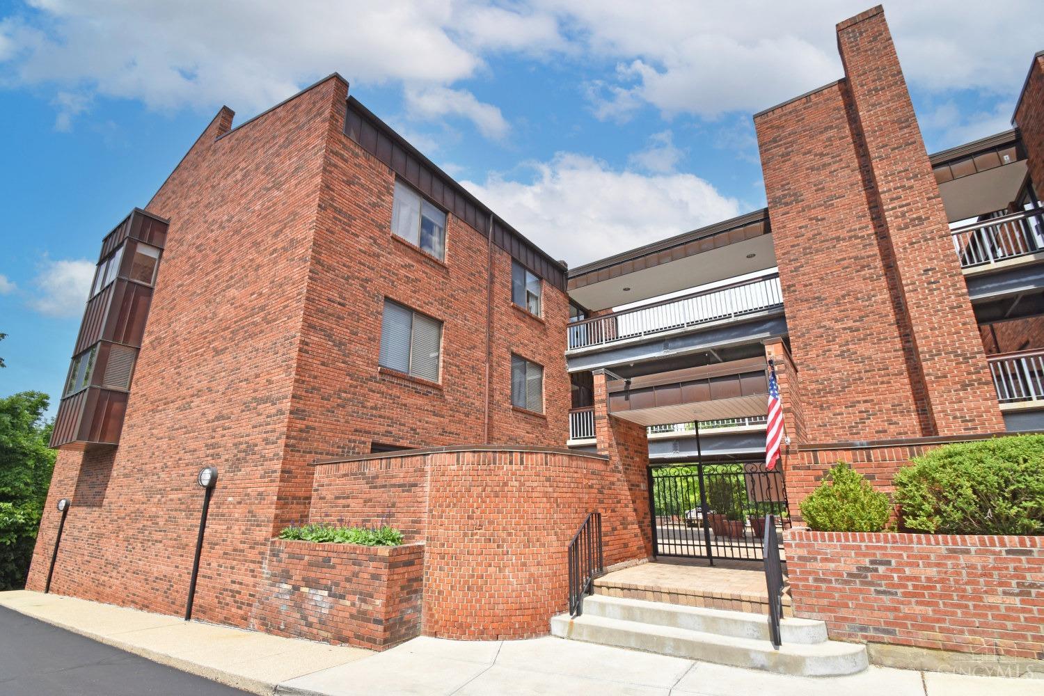 2400 Madison Road 12