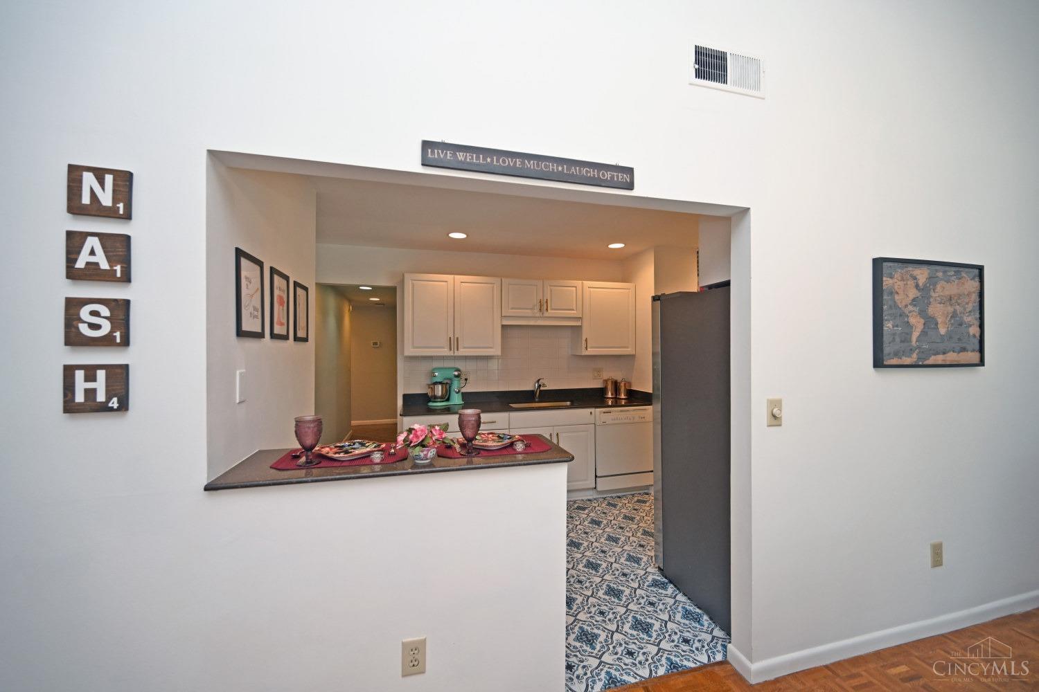 2400 Madison Road 12