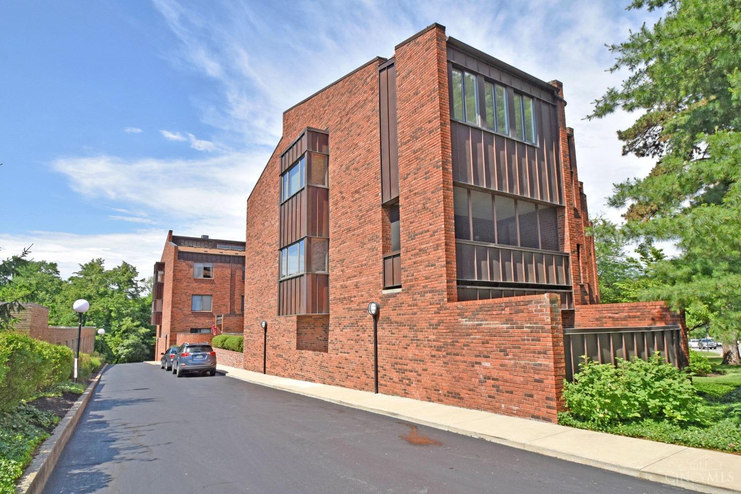 2400 Madison Road 12