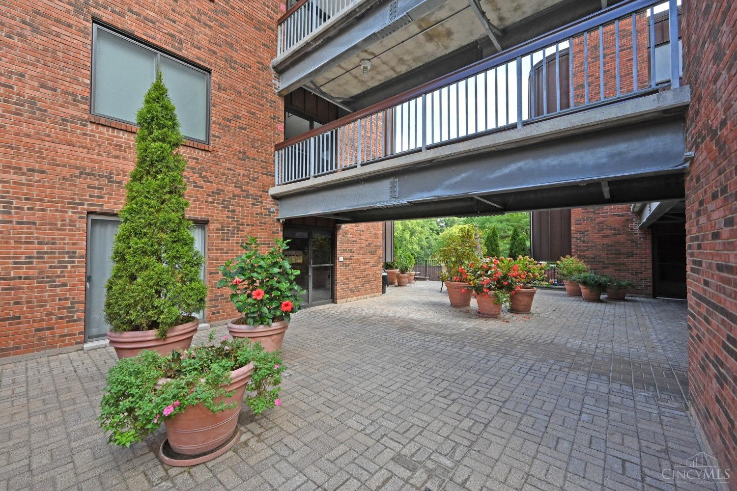 2400 Madison Road 12