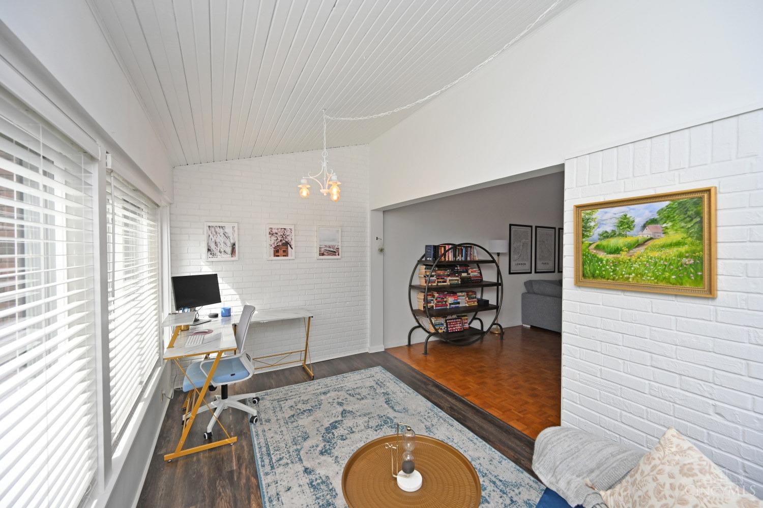 2400 Madison Road 12