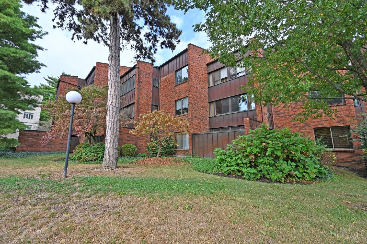 2400 Madison Road 12