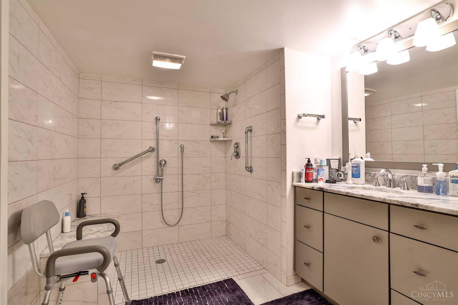 2444 Madison Road 307