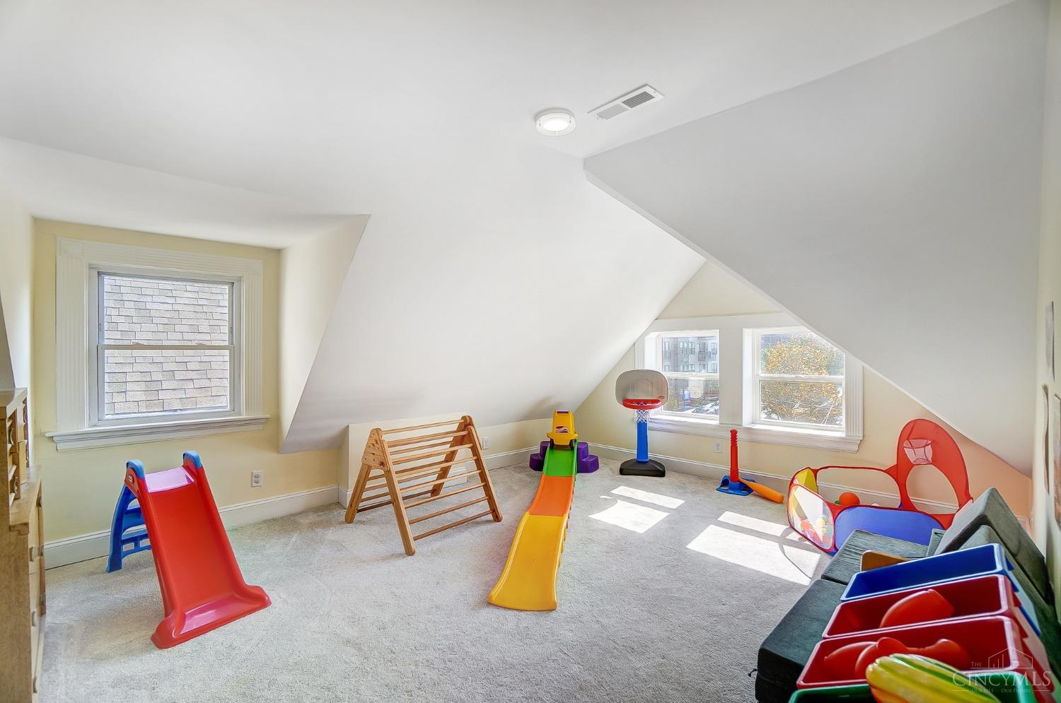 1326 William Howard Taft Road
