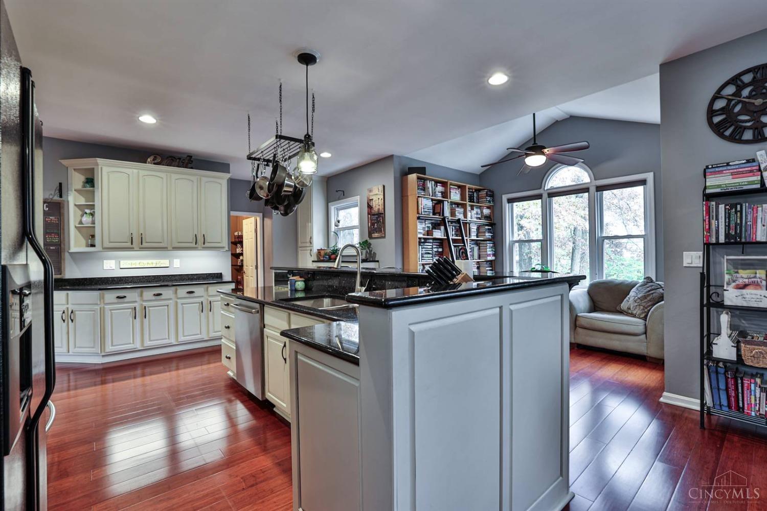 4152 Oak Tree Court