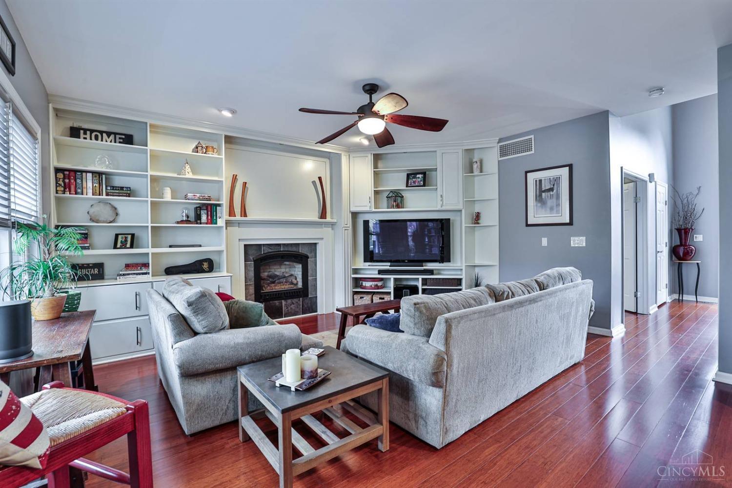 4152 Oak Tree Court