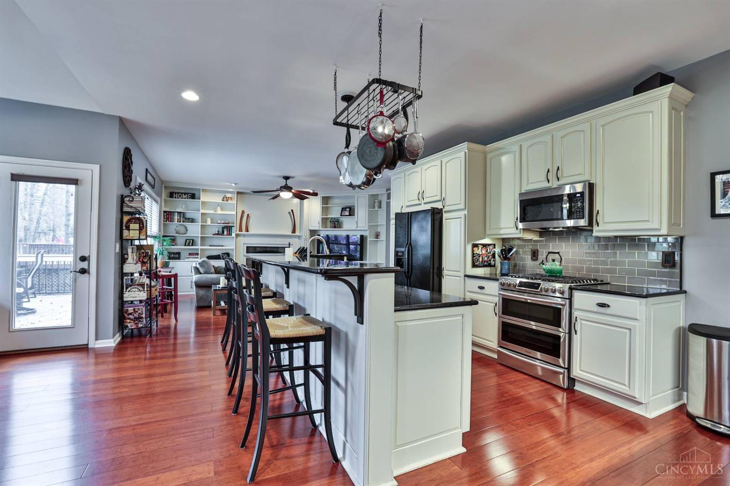 4152 Oak Tree Court