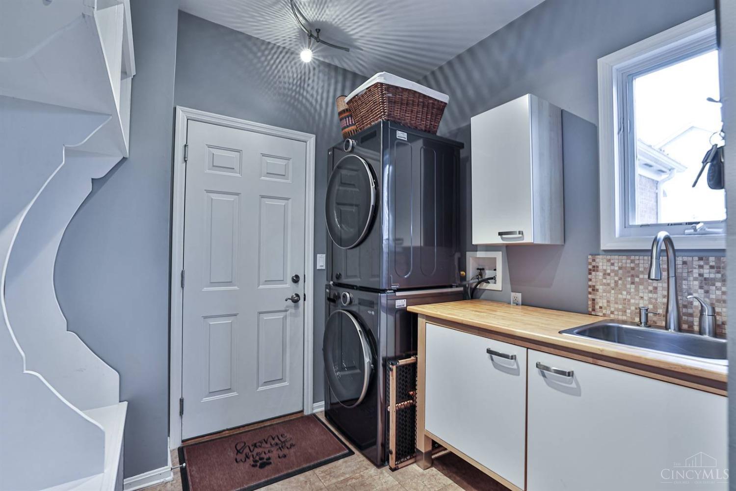 4152 Oak Tree Court