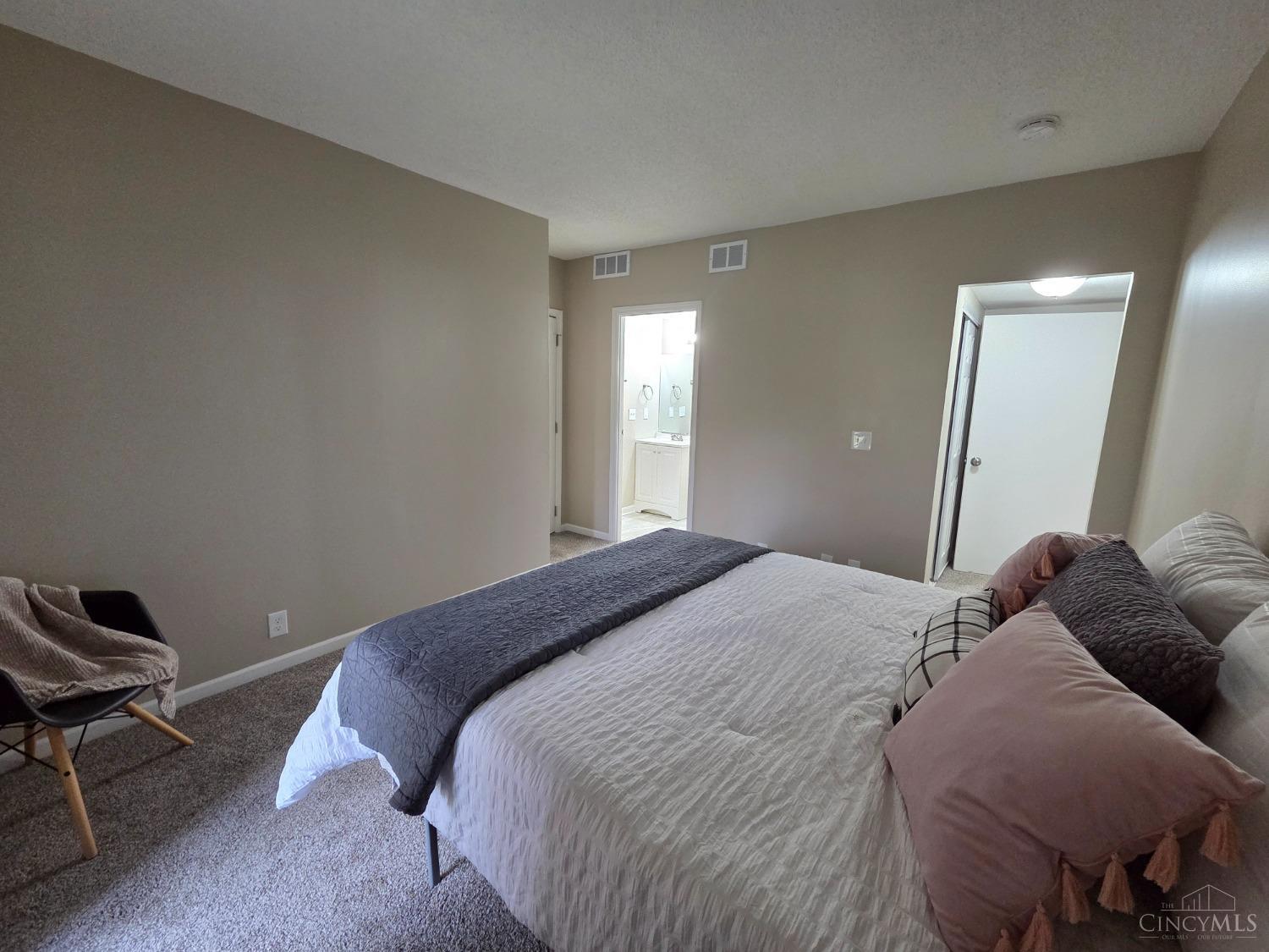 2121 Sutton Avenue 1A