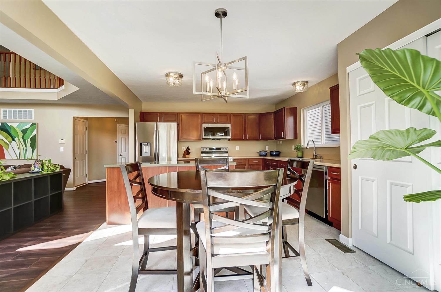 4662 Riley Lane