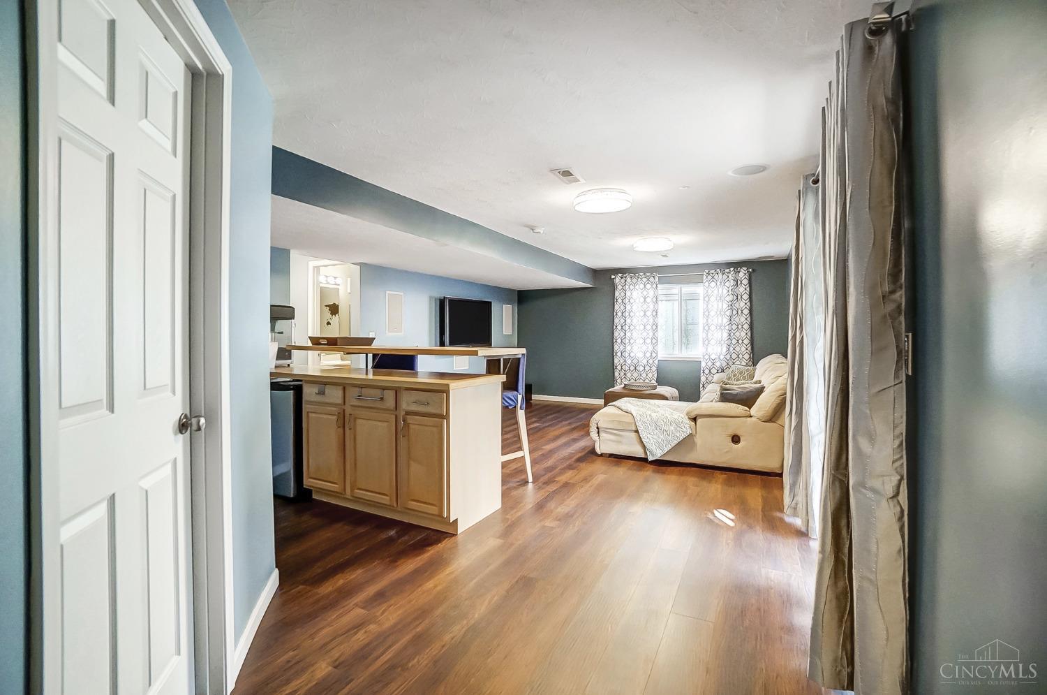 4662 Riley Lane