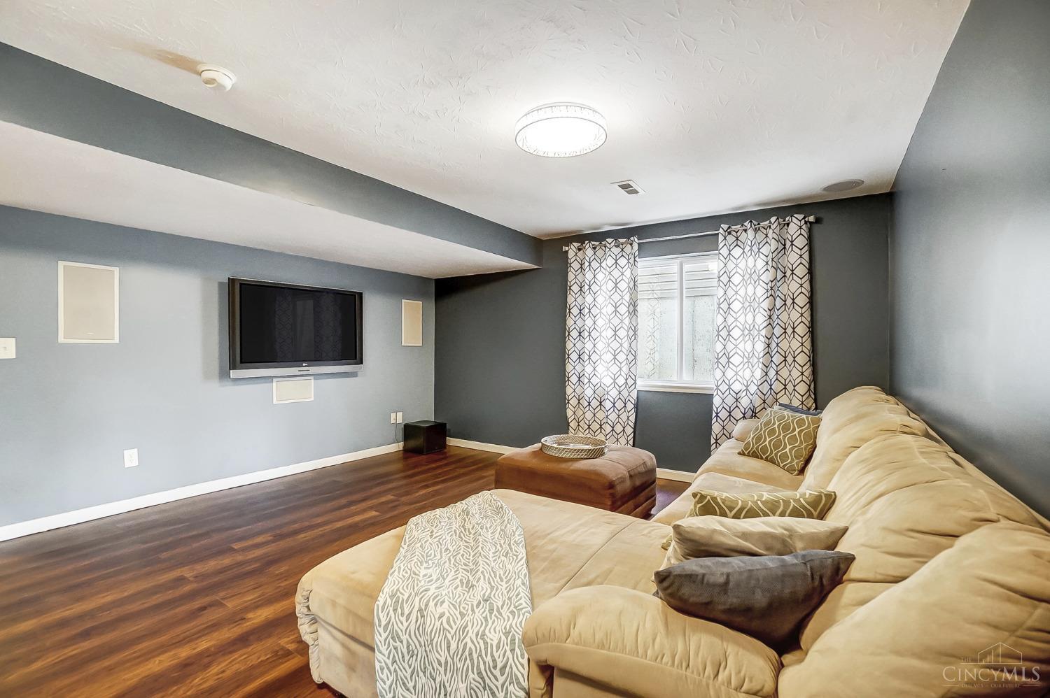 4662 Riley Lane