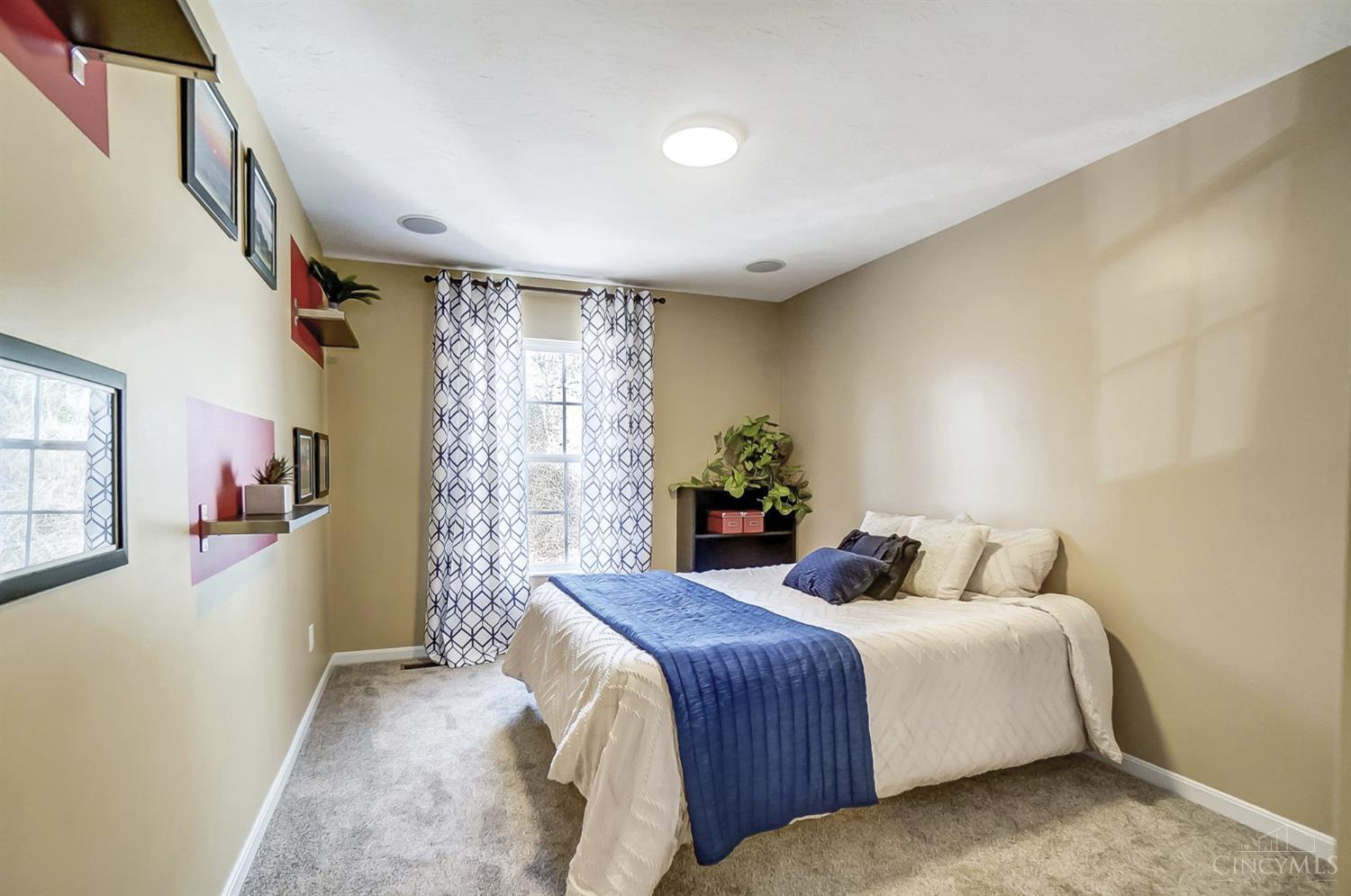 4662 Riley Lane