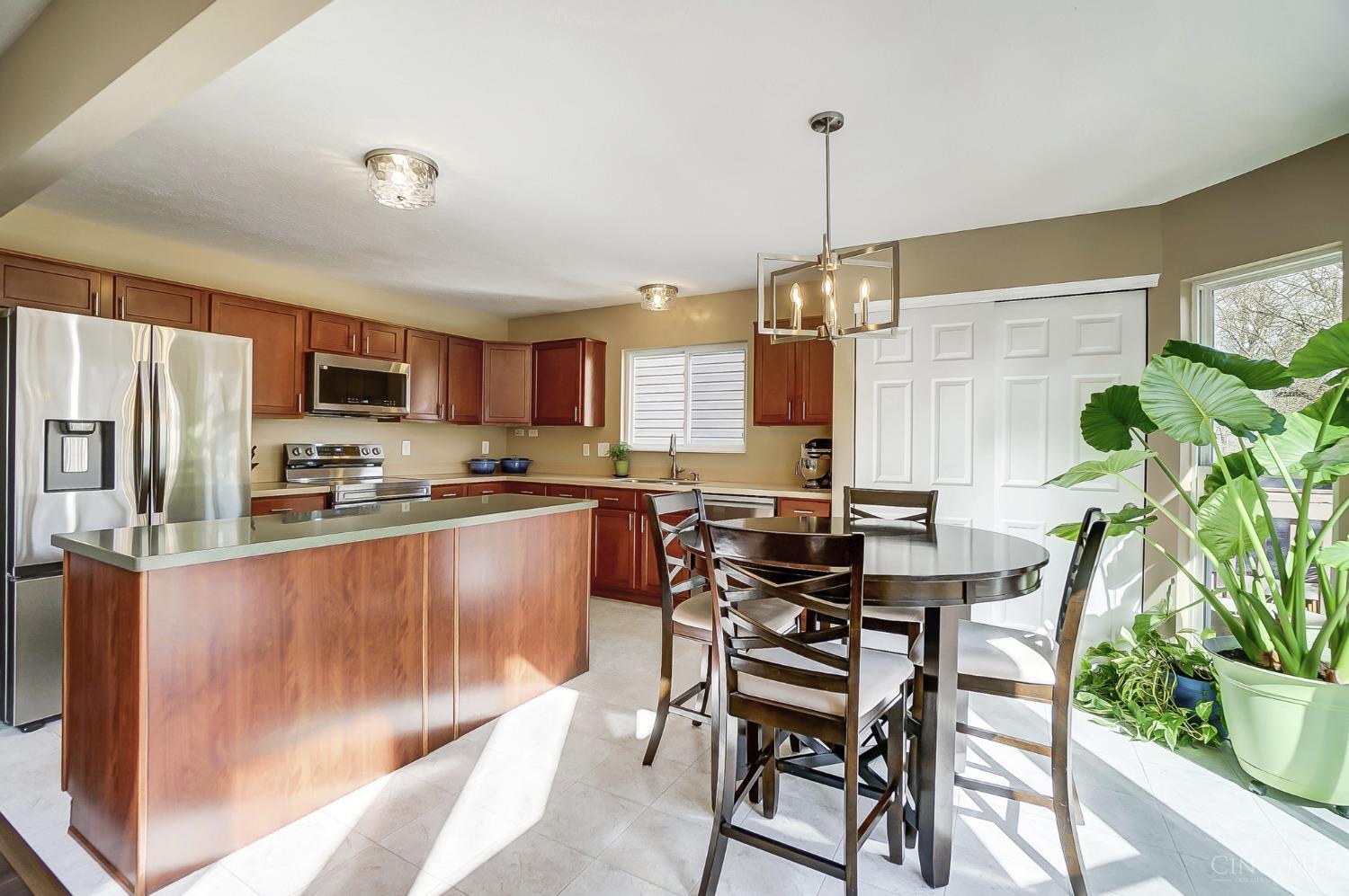 4662 Riley Lane