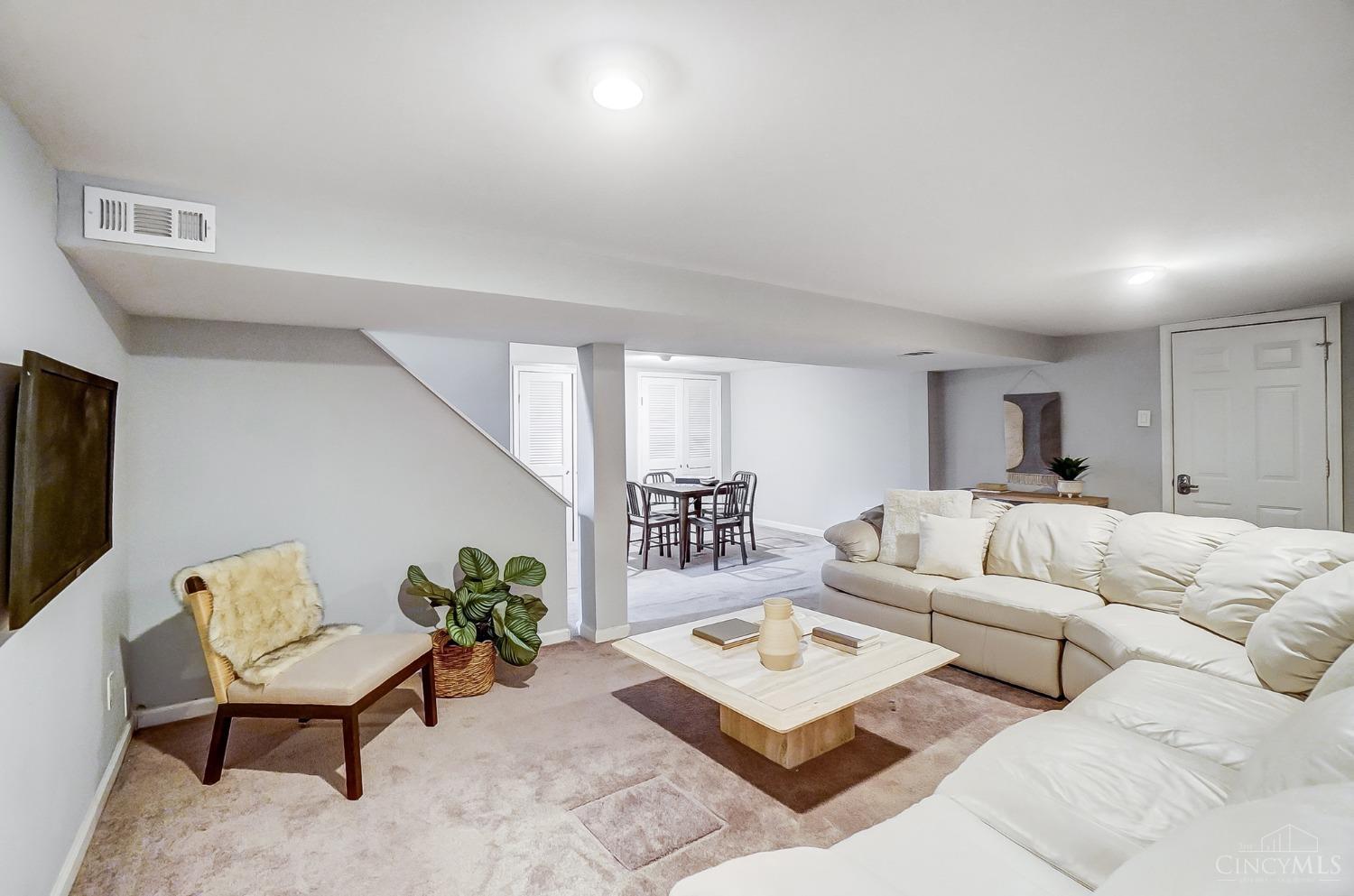 7264 Longfield Drive