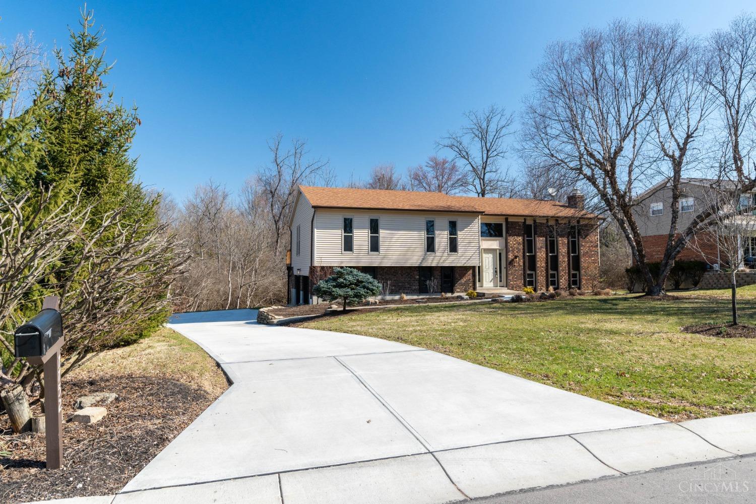 7752 Woodstone Drive