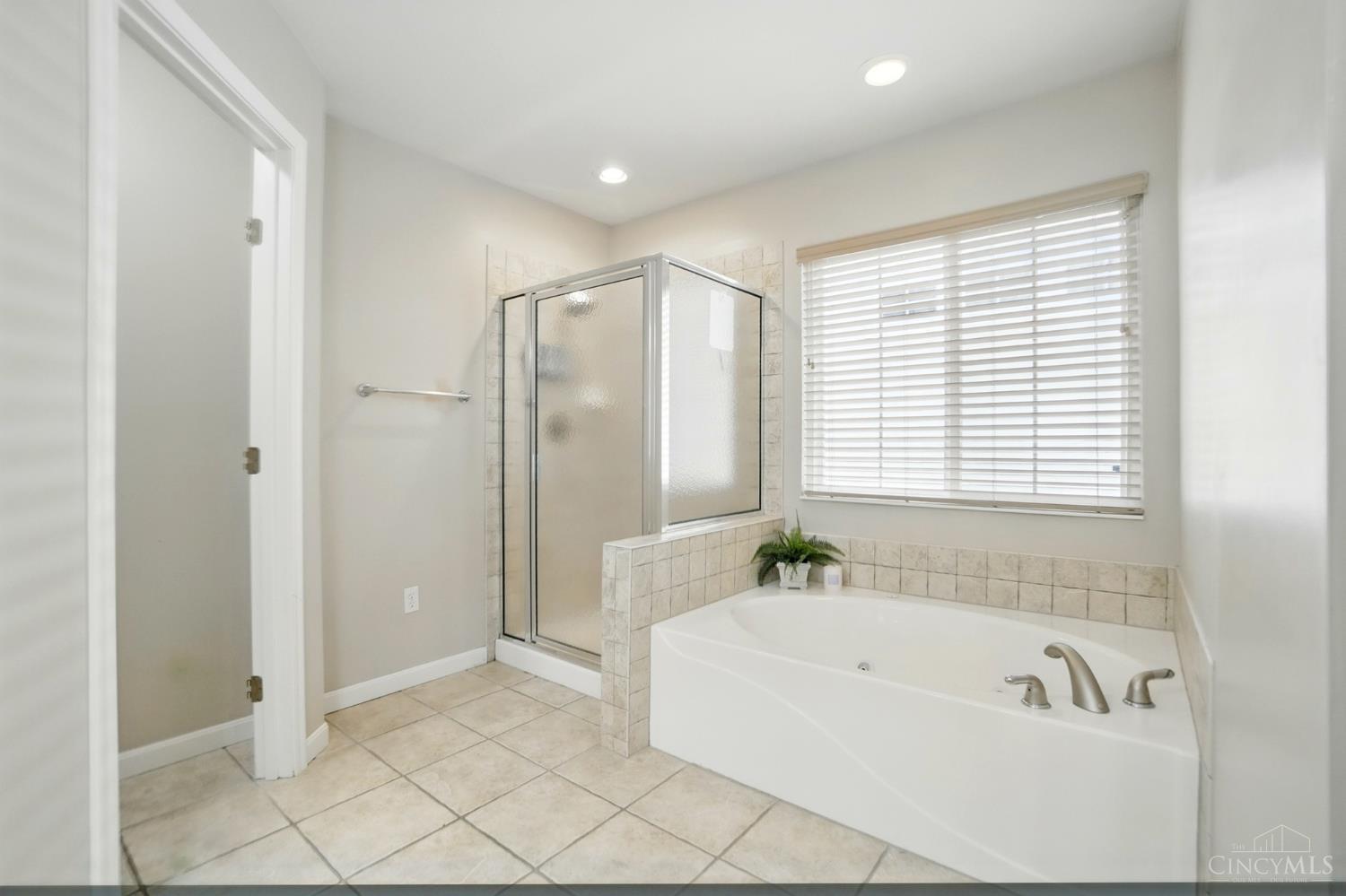 3492 Ballymore Court