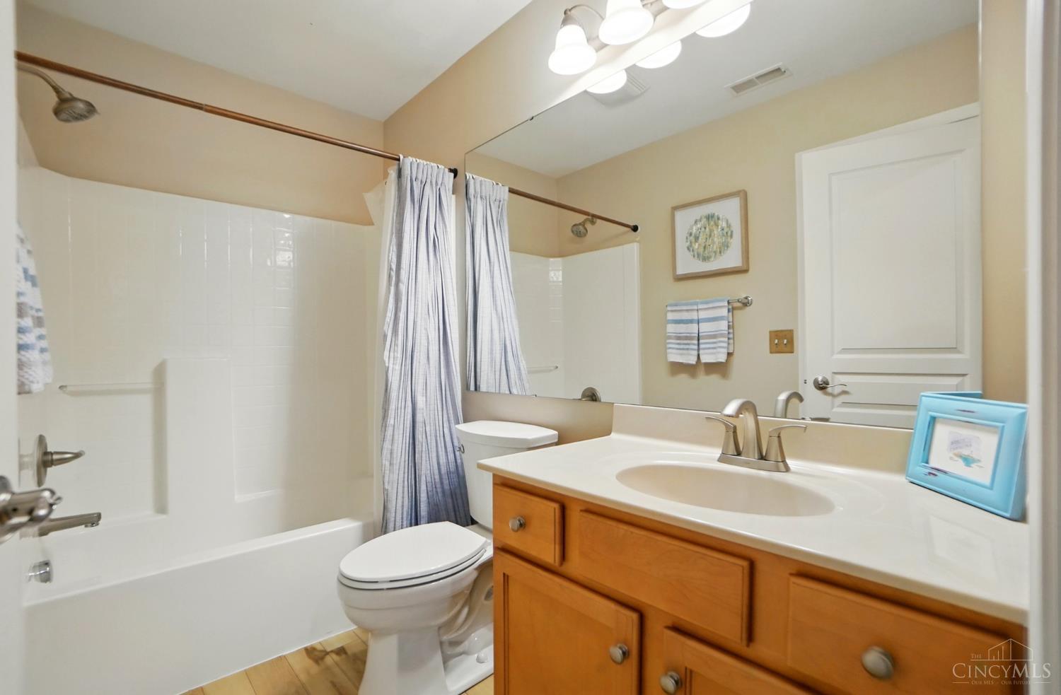 3492 Ballymore Court