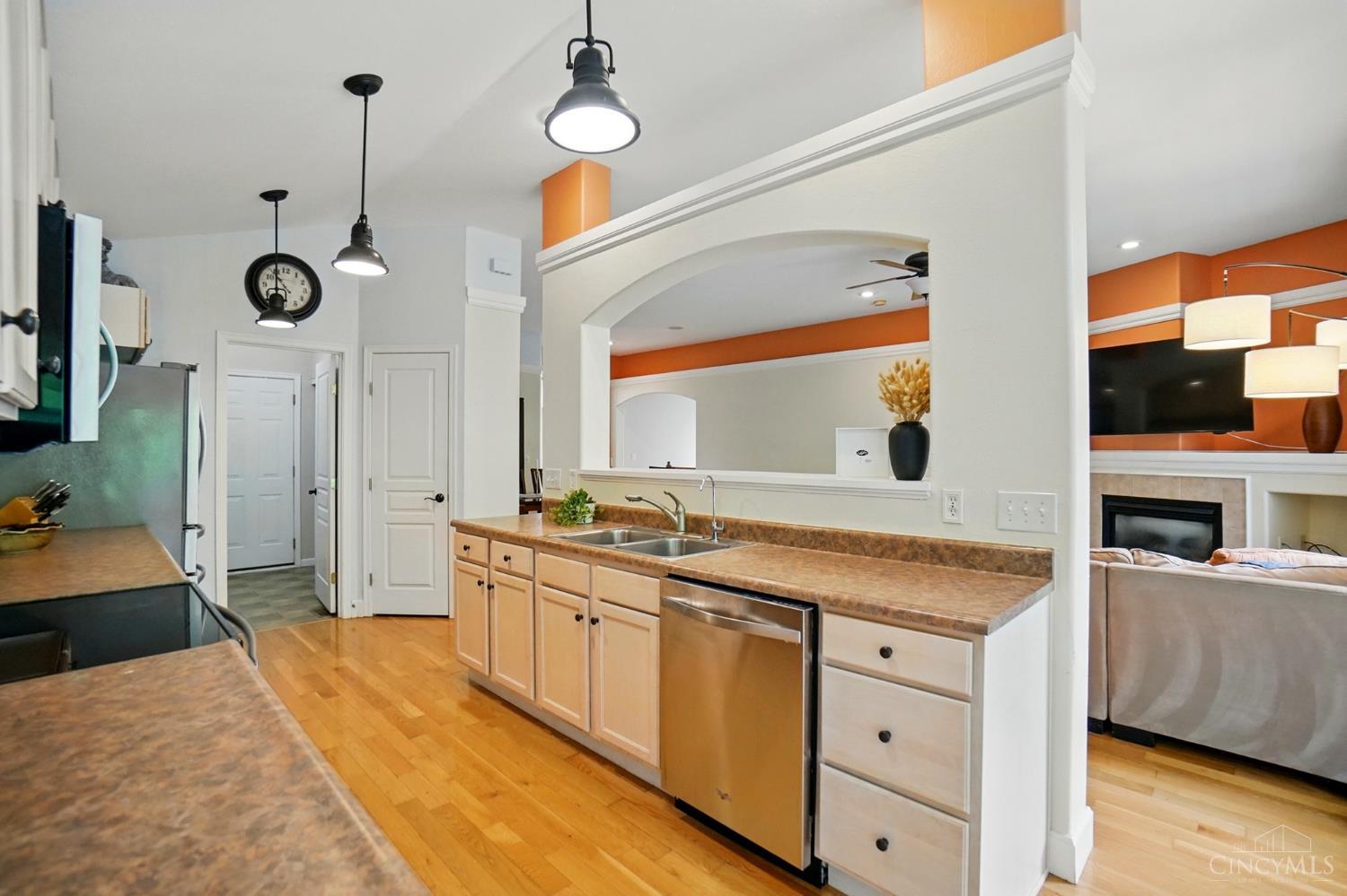 3492 Ballymore Court