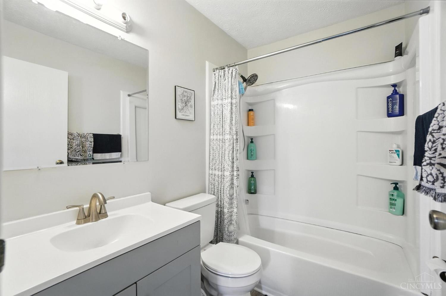 7234 Creekview Drive 1