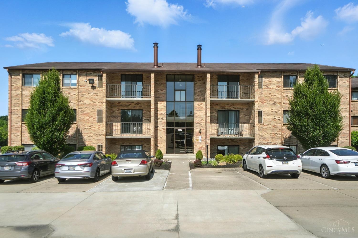 7234 Creekview Drive 1