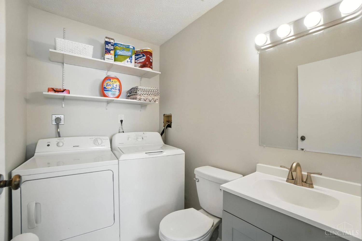 7234 Creekview Drive 1