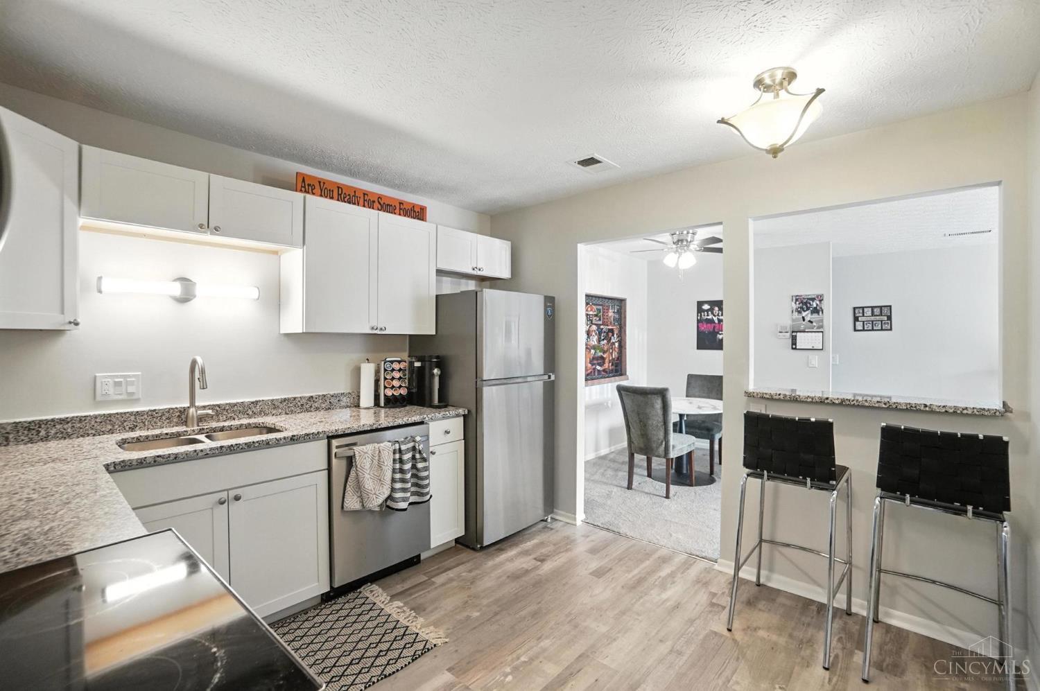 7234 Creekview Drive 1