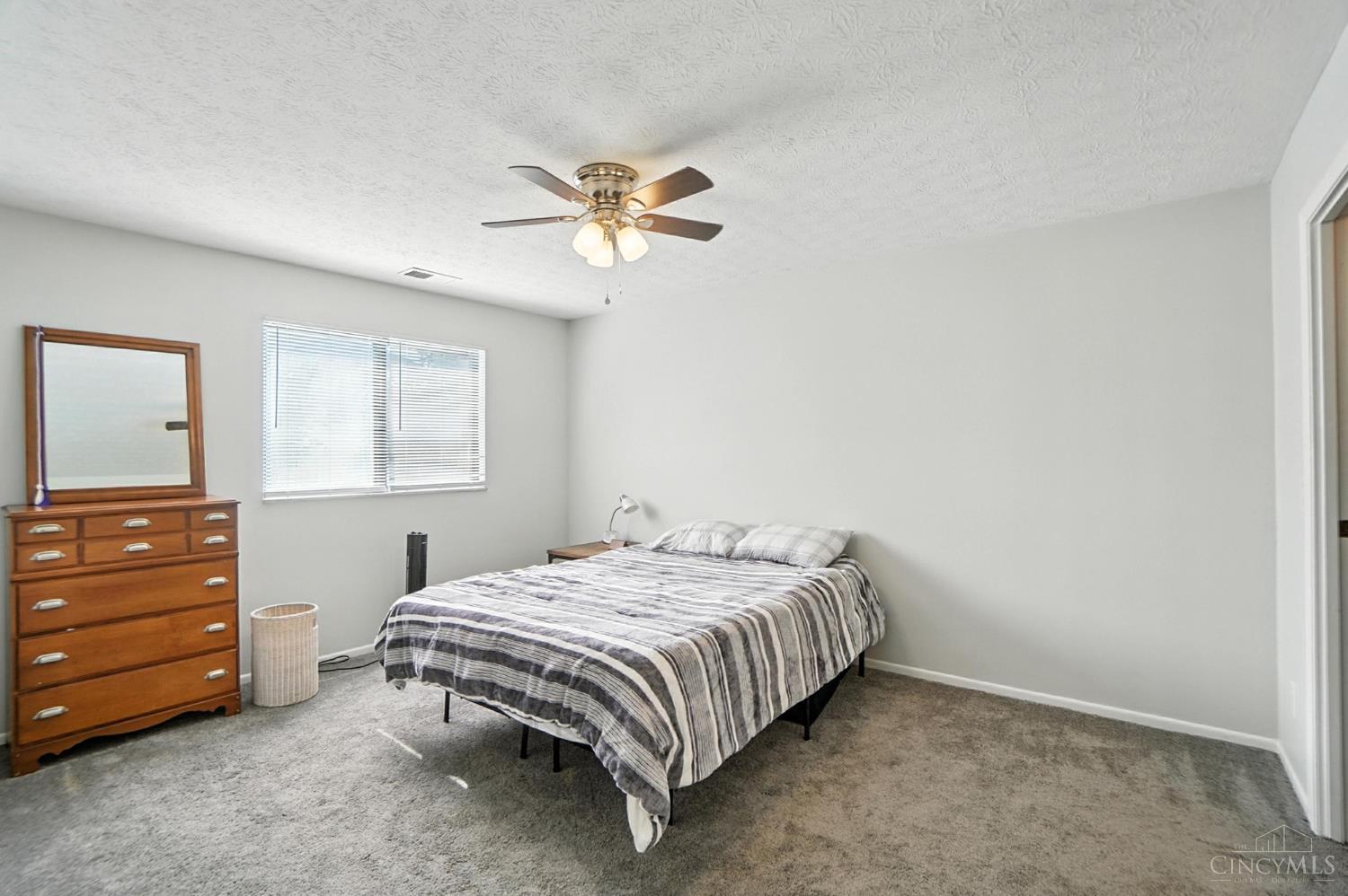 7234 Creekview Drive 1