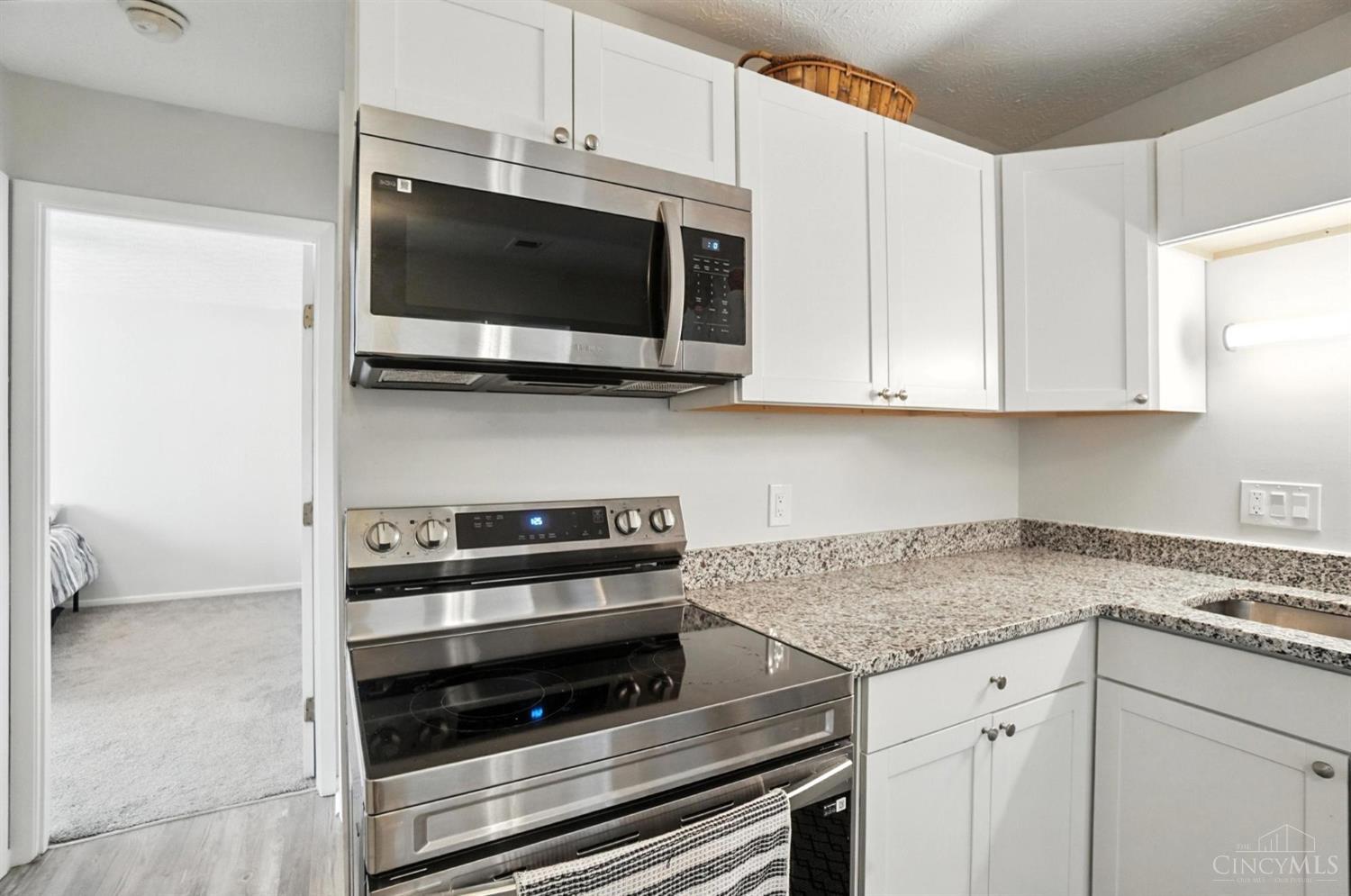 7234 Creekview Drive 1