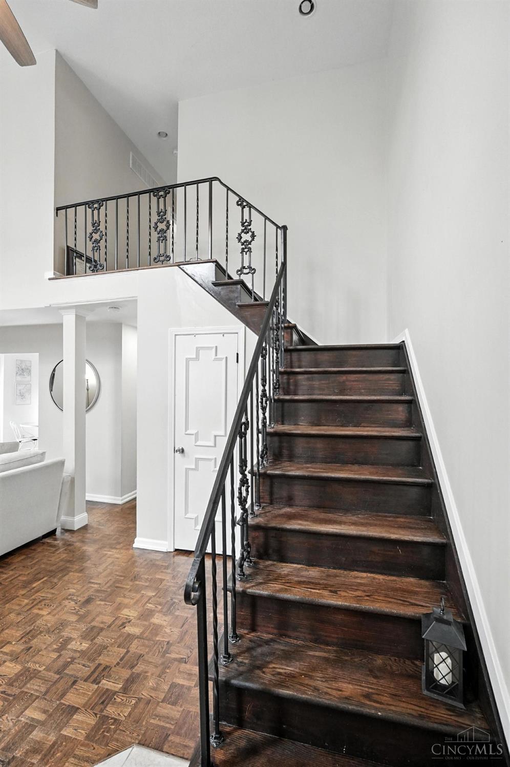 854 Rue De La Paix B1