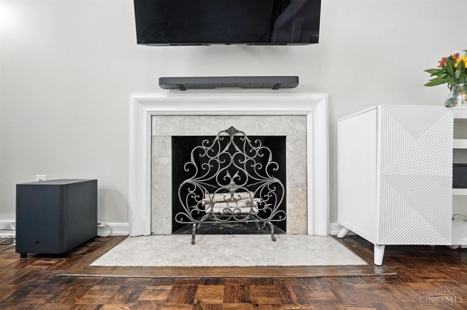 854 Rue De La Paix B1