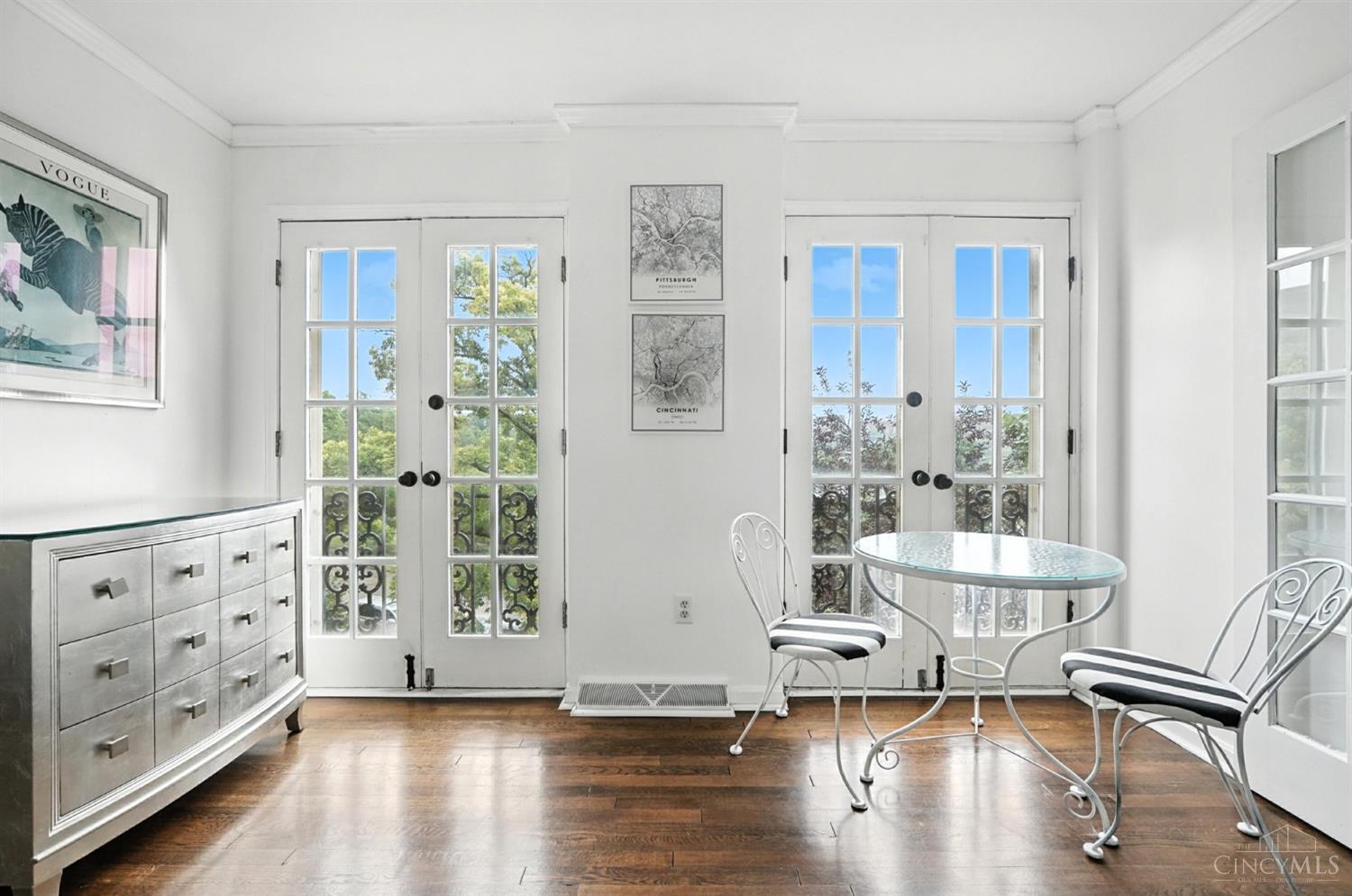 854 Rue De La Paix B1