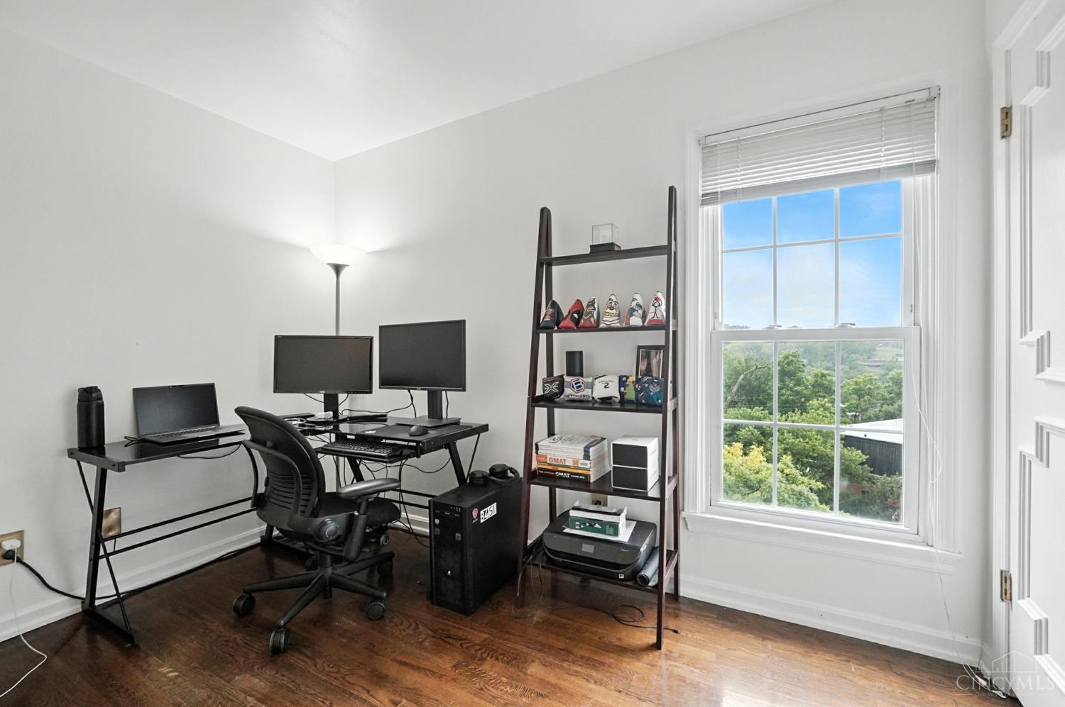 854 Rue De La Paix B1