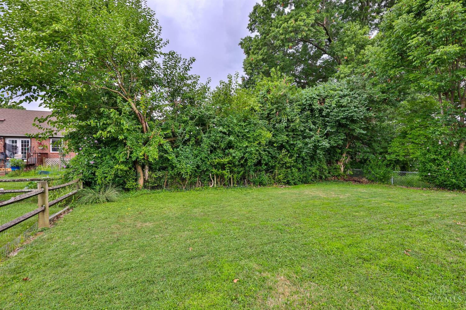 3819 N Broadlawn Circle